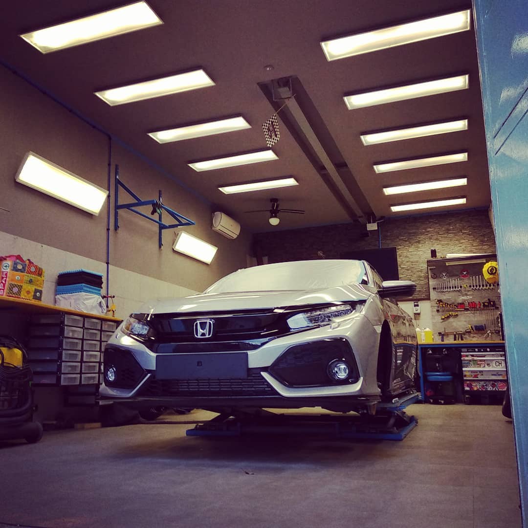 Honda Civic v studiu Avto Šminker Pugy